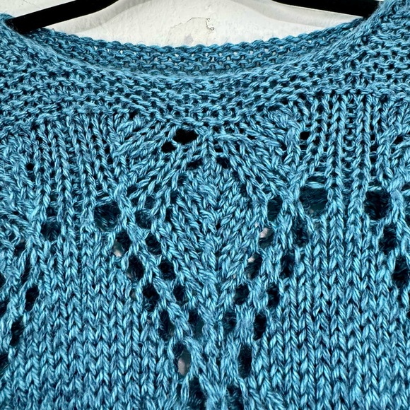 Vintage Hand Crocheted Gorgeous loose knit in teal.One of a kind.Size M - Picture 3 of 8